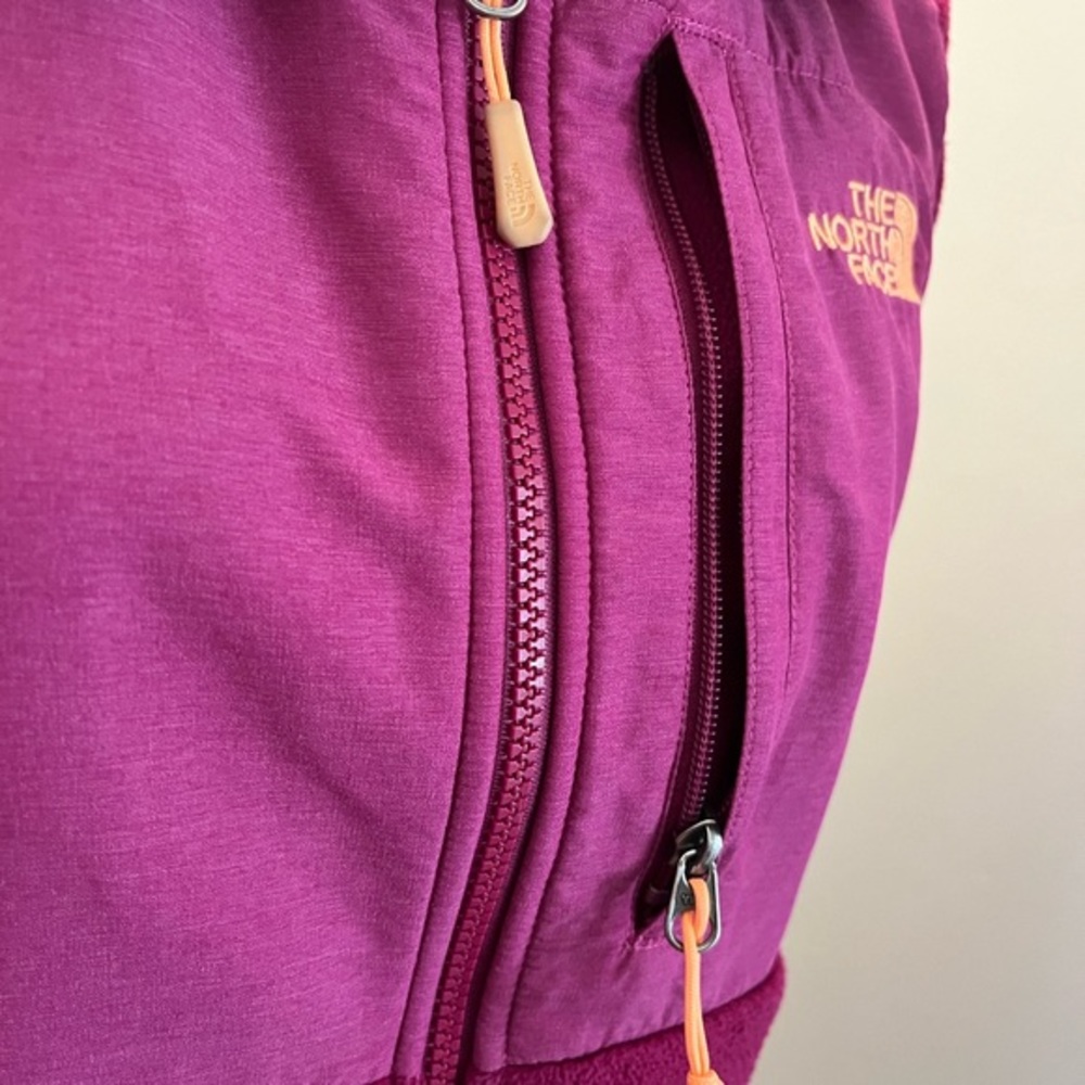 The North Face Women's Pink Jacket - Picture 4 of 5